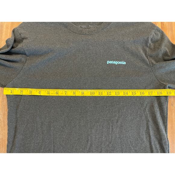 Patagonia Mens Text Logo Long-Sleeve Responsibili-Tee-Shirt Green Size S - Picture 8 of 9
